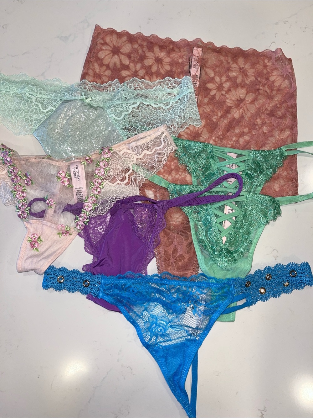 Victoria’s Secret Assorted Thongs Size Small. NWT